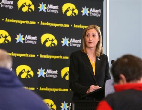 Iowa Offensive Coordinator Update Iowa Offensive Coordinator Beth