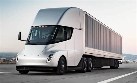 Tesla Semi Premijerno Na Iaa Transportation 2024