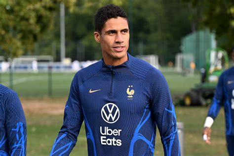 Raphael Varane Praises Mike Maignan As A Defender Feeling His