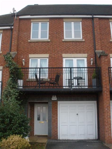 3 Bedroom Semi Detached House Let In Nottingham Ng3