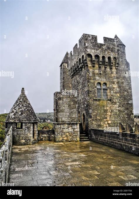 Castle of Beynac Stock Photo - Alamy