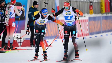 Biathlon Deutsche Frauen Staffel Auf Rang Drei In Ruhpolding Kicker