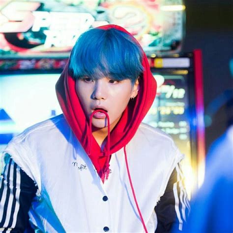 Pin By Tahani On Blue Hair Yoongi Min Yoongi Blue Hair