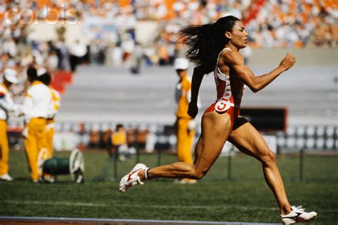 Top 10 Female Track Runners in the World