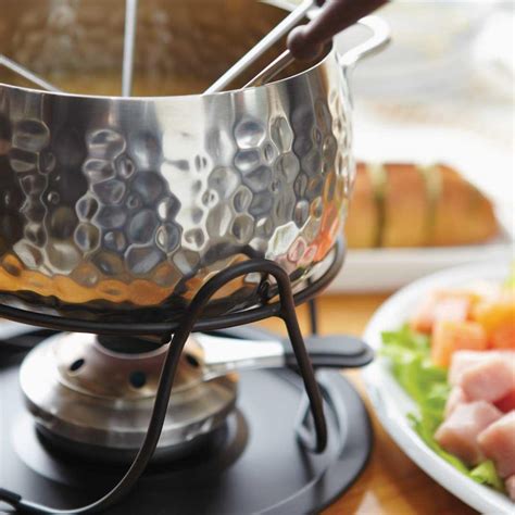 Bouillon Au Lait De Coco Pour Fondue De Poisson Et De Fruits De Mer