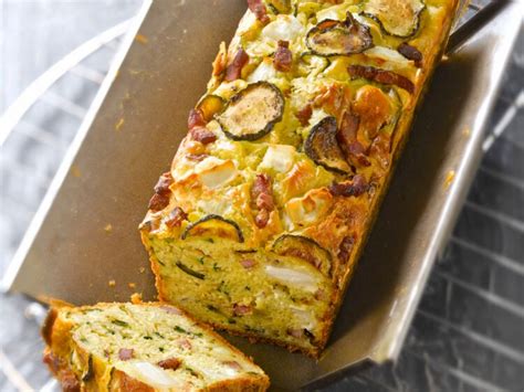 Cake Aux Courgettes Facile D Couvrez Les Recettes De Cuisine Actuelle