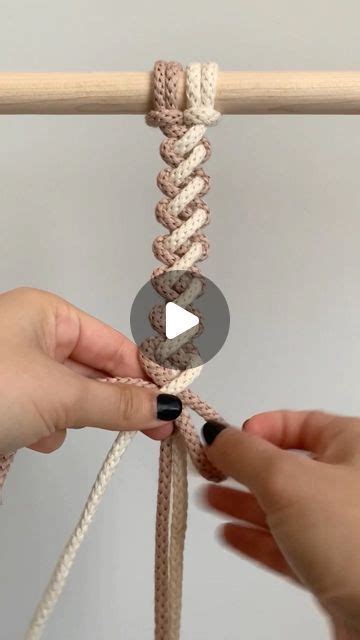 Alisha Ing Fiber Artist On Instagram The Friendship Bracelet Knot I