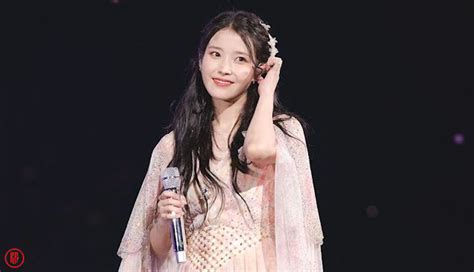 IU Apologizes for Not Receiving First Movie Acting Awards Personally in ...