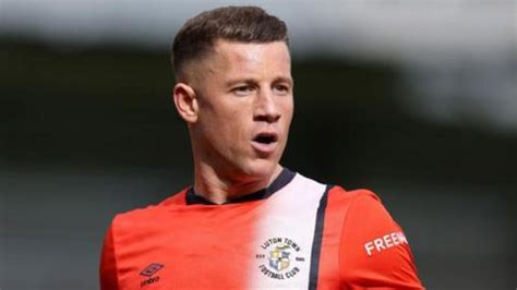 Ross Barkley Aston Villa Sign Midfielder From Luton Town Bbc Sport