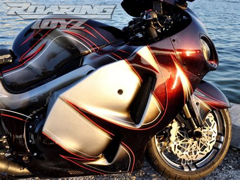 Hayabusa custom paint by roaring toyz | Roaring Toyz