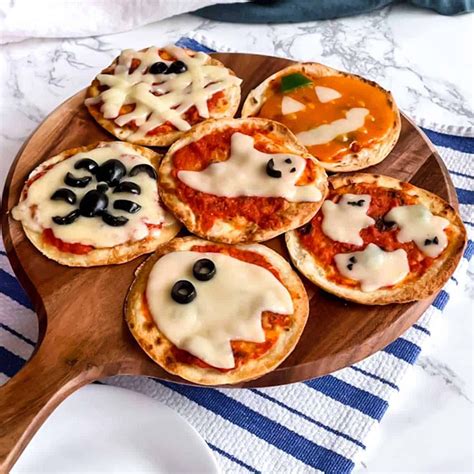 Easy Mini Halloween Pizzas Recipe