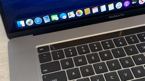 Macbook Pro 16 Keyboard 1 Простоmac