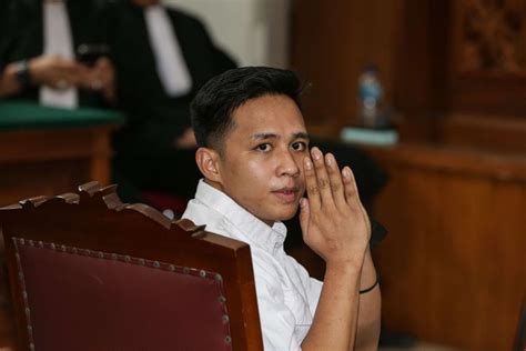 Foto Vonis 5 Terdakwa Kasus Pembunuhan Yosua 4 Lebih Berat Dari