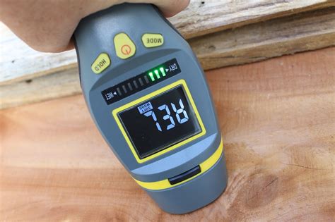 General Tools Professional Digital Pinless Moisture Meter Off