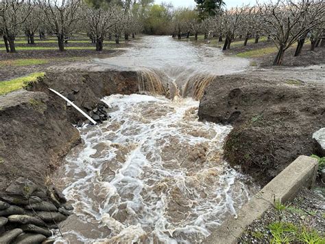 Flooding Shuts Down Streets In Watsonville The Pajaronian