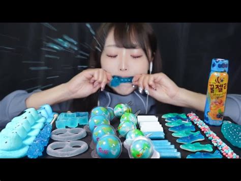 【asmr】青のお菓子の咀嚼音【blue Sweets】 神楽ひなこ Asmrs