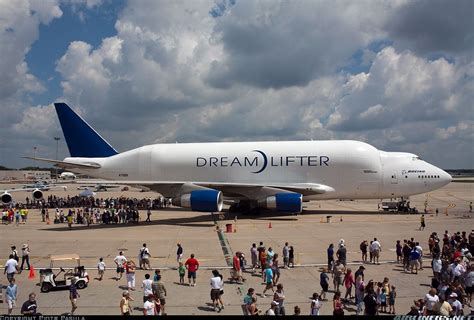 DreamLifter: Boeing | Boeing dreamlifter, Boeing, Boeing 747