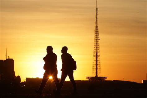 Brasil 40ºc Sob Onda De Calor Temperatura Vai às Alturas Veja Onde