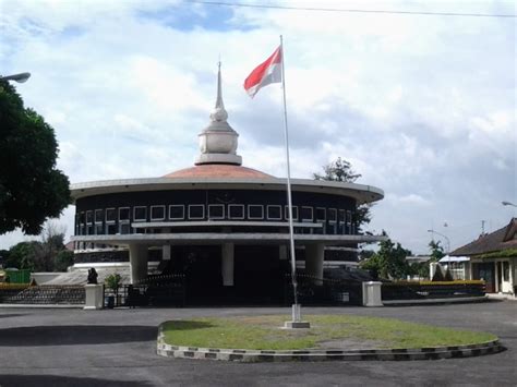 Museum Perjuangan Yogyakarta Bangunan Penyimpan Sejarah Indonesia