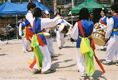 사물놀이 Samul Nori Samul Nori Is A Genre Of Korean Traditional