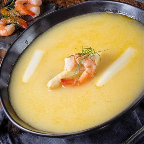 Spargelcremesuppe Mit Garnelen Spargel Rezept GOURMETmagazin