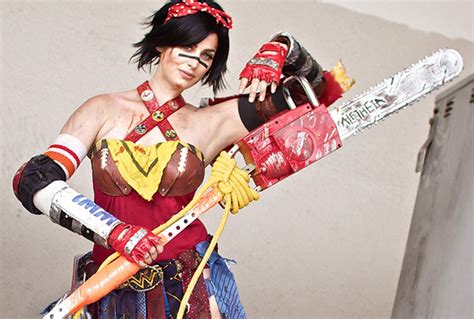 15 INSANE Wonder Woman Cosplays