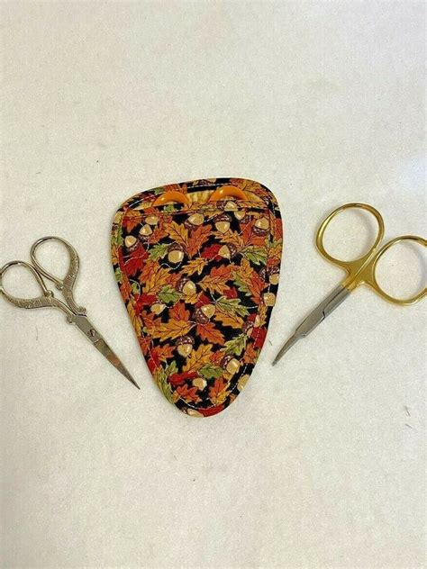 Autumn Leaves And Acorns Quilted Embroidery Needlework Scissor Holder