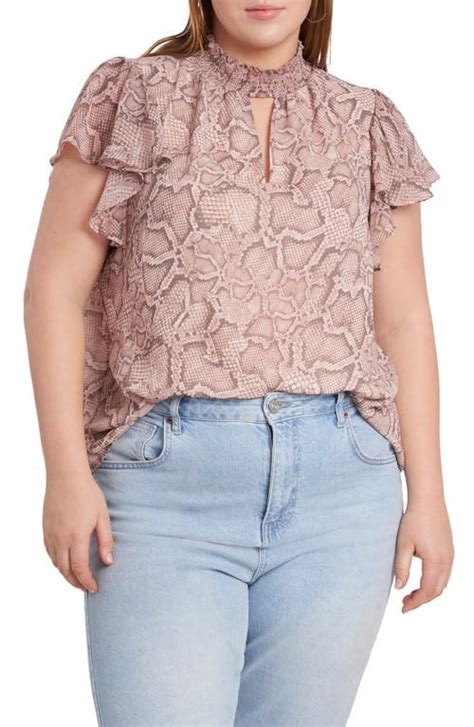 Keyhole Flutter Sleeve Blouse Editorialist