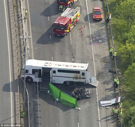 M Crash Sees Two Dead And Two Seriously Injured Daily Mail Online