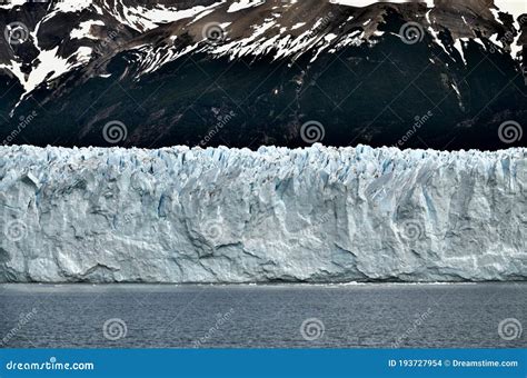 Pared Del Glaciar Spegazzini Foto De Archivo Imagen De Fondo Alto