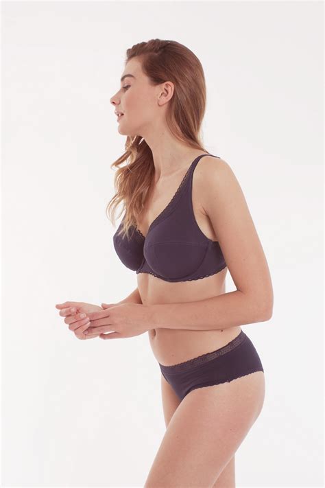 Soutien gorge avec armatures bleu marine issu de fibres végétales LA