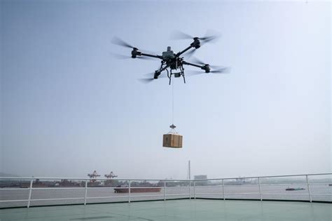 大疆首款运载无人机DJI FlyCart 30发布开启低空运载新世代 深圳新闻网