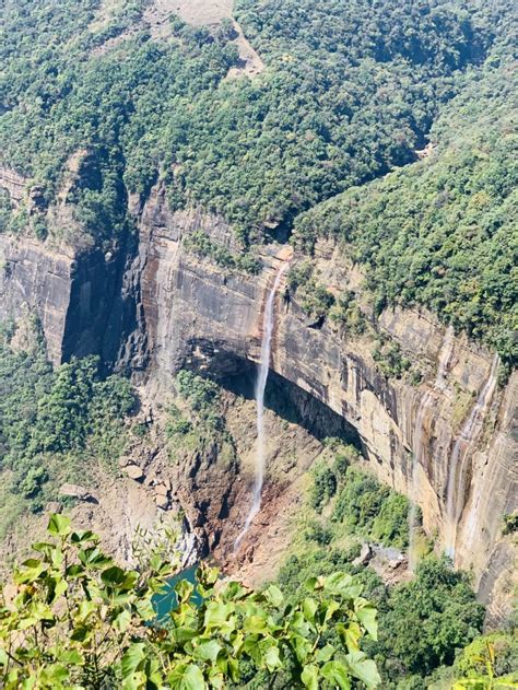 3n4d Cherrapunji Mawlynnong Mawsynram Shillong Nei Trips