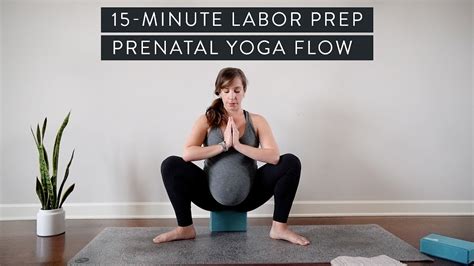 Minute Labor Prep Prenatal Yoga Flow For Third Trimester Diamondsrain