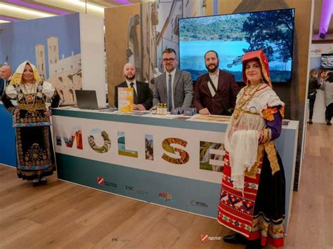 Visitatori D Eccezione Allo Stand Del Molise Alla Borsa Del Turismo