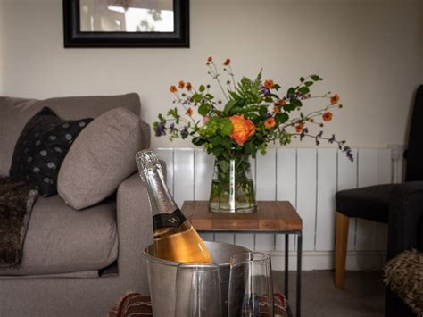 Luxury Holiday Cottage In The Cotswolds Dryhill Cottage