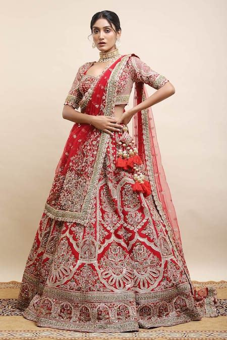 Buy Red Raw Silk Embellished Cutdana Sweetheart Floret Bridal Lehenga