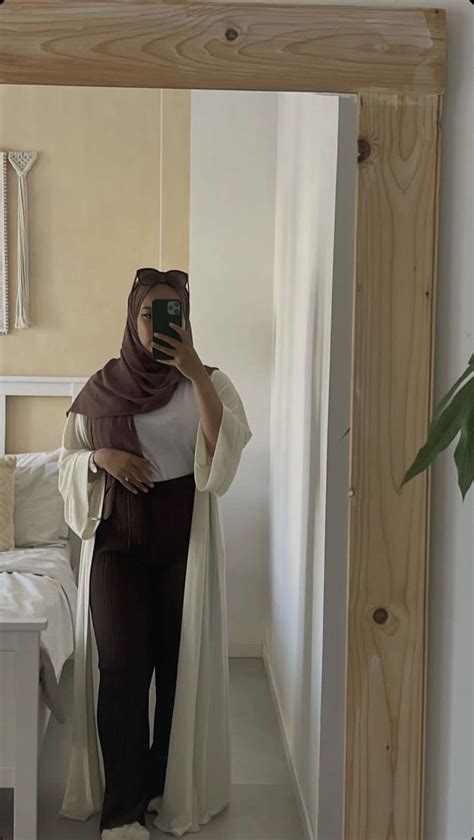 Pin By Gabriele Solovjov On Abayas In Muslim Outfits Casual