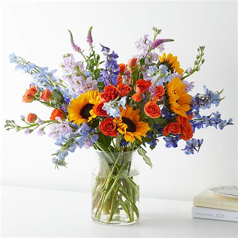 Graduation Flower Delivery: Grad Gifts & Flowers | FTD