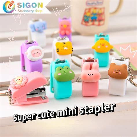 Kẹp Bấm Ghim Mini Họa Tiết Hoạt Hình Dễ Thương Kèm Móc Khóa Tiện Dụng