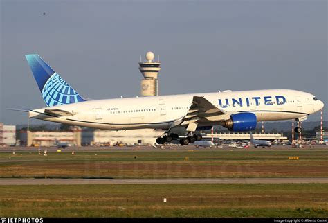 N783UA Boeing 777 222 ER United Airlines Alberto Cucini JetPhotos