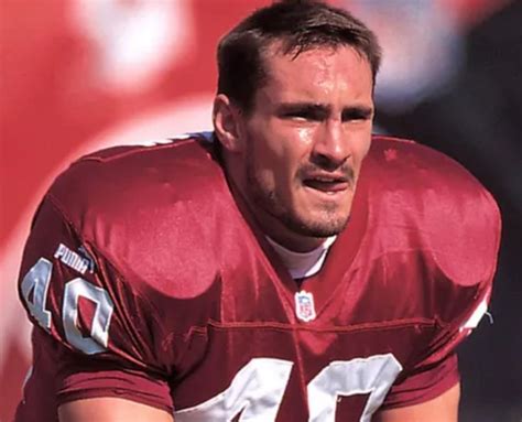 Pat Tillman Nfl Player Bio Death Cause Career Legacy And Has Been