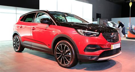 New Opel Grandland X Hybrid4 Has 300 Horses, Can Cover 52km In Battery ...