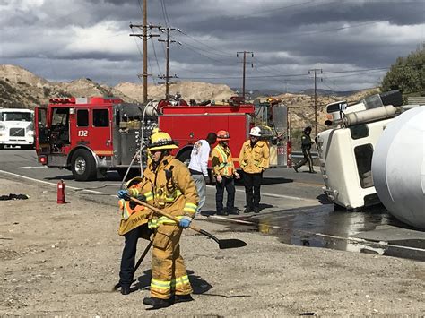 SCVNews.com | Cement Truck Crashes on Sierra Highway, Spills Fuel | 02 ...