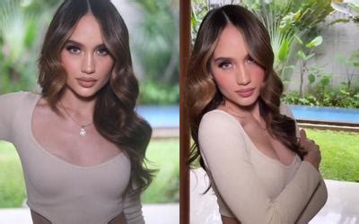 5 Potret Cinta Laura Tampil Flawless Dengan Makeup Nude Mirip Angelina Jolie