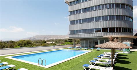 May: very well-rated 4* hotel in Benidorm for €49/night