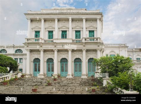 National library of india hi-res stock photography and images - Alamy