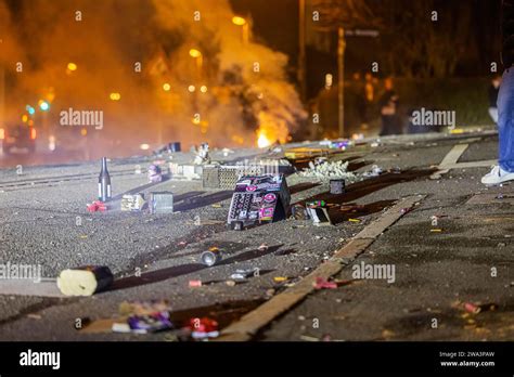 Stuttgart Begr T Das Neue Jahr Nach Dem Gro En Feuerwerk M Ll