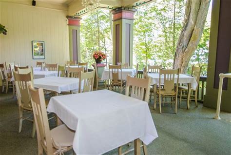 Terrace Inn and 1911 Restaurant - Petoskey, MI - Wedding Venue