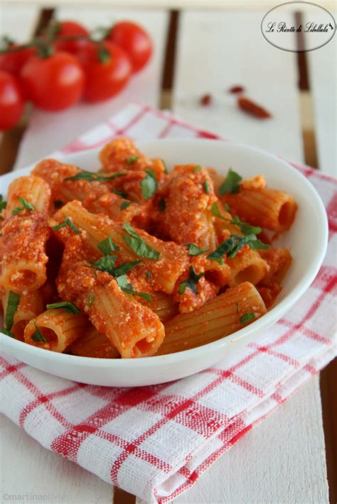 Pasta Con Ricotta E Pomodoro